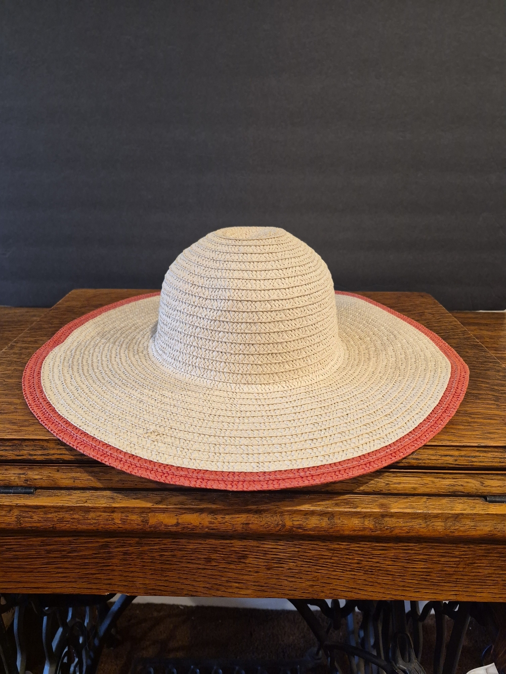Women's Wide-brimmed Straw Sun Hat